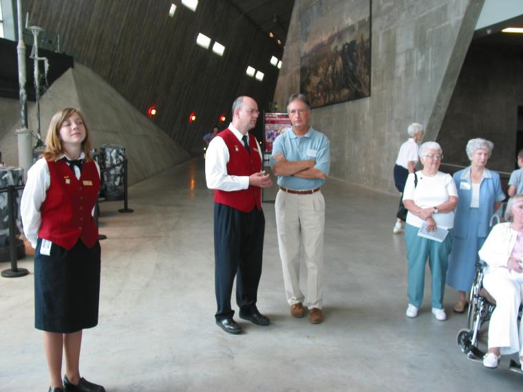 EG-9 Reunion 2005 family at Canadian War Museum Graham Pye with guides_A