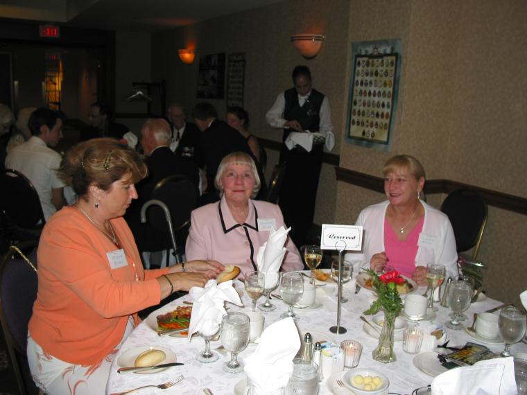 Reunion 2005 dinner Jayne and Dorothy Riley and Debbie Stiles